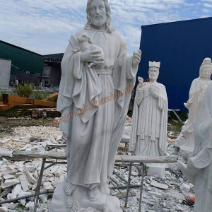 Hạng mục đá Nhà thờ họ 11